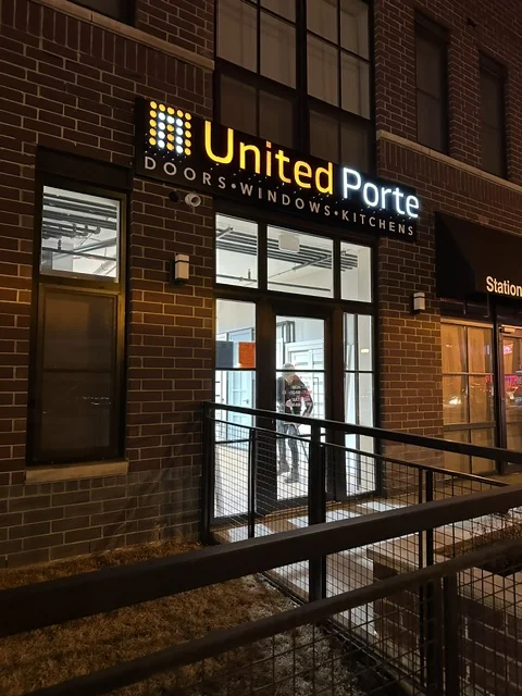 United Porte — Storefront Sign